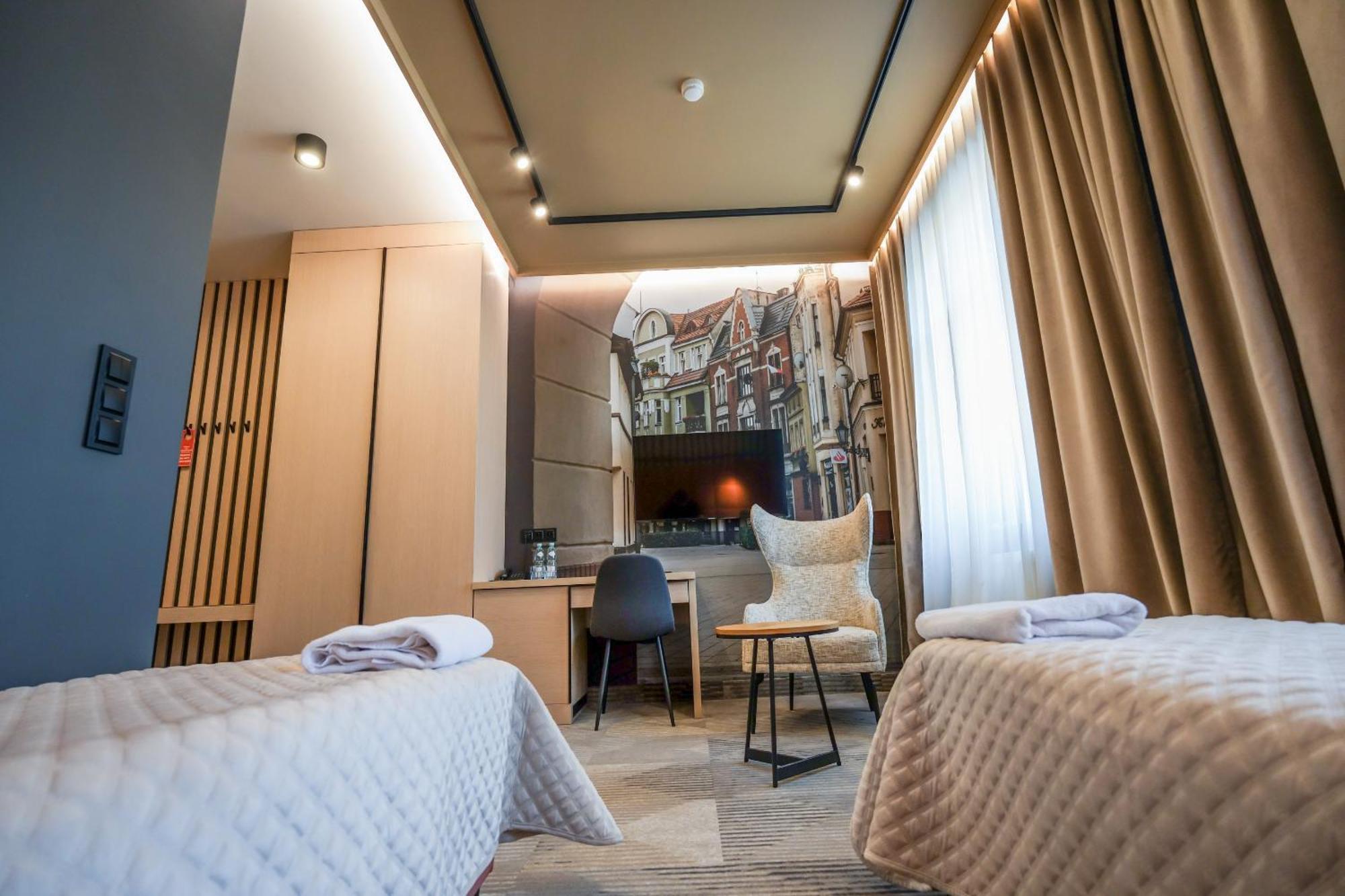 Hotel Jarota Jarocin Εξωτερικό φωτογραφία